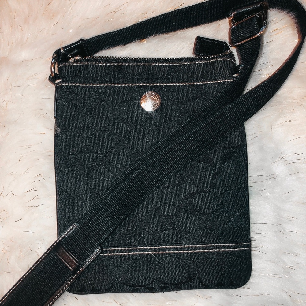 All Black Coach Crossbody🌟🌟